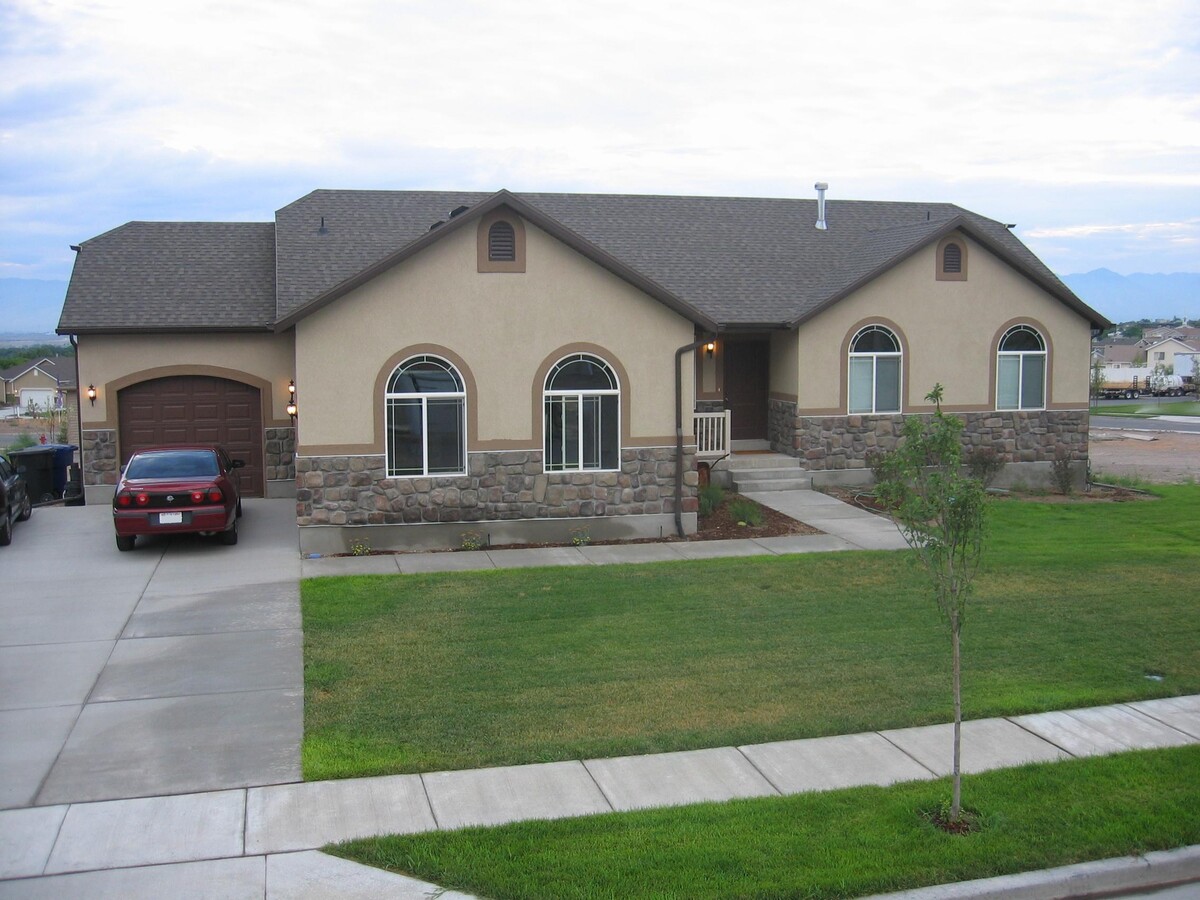 Milnw Brothers Roofing 
